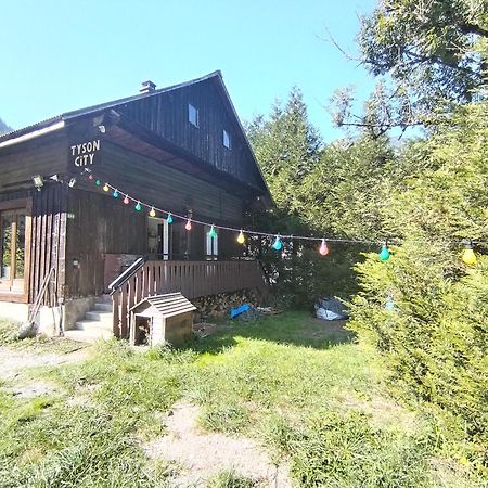 Chalet 8 Personnes + Grand Terrain Et Riviere Entremont 外观 照片