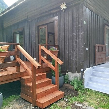 Chalet 8 Personnes + Grand Terrain Et Riviere Entremont 外观 照片