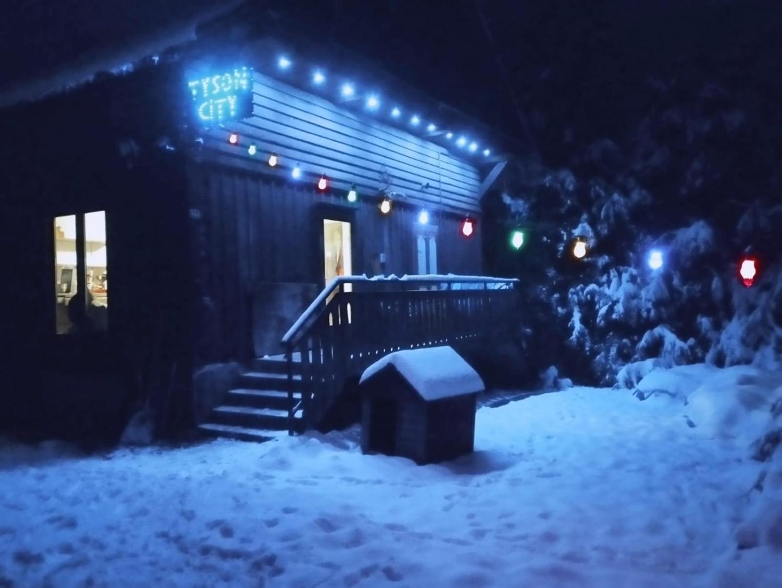 Chalet 8 Personnes + Grand Terrain Et Riviere Entremont 外观 照片