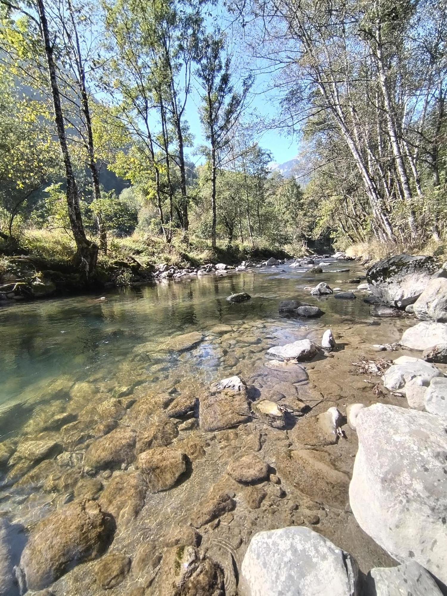 Chalet 8 Personnes + Grand Terrain Et Riviere Entremont 外观 照片