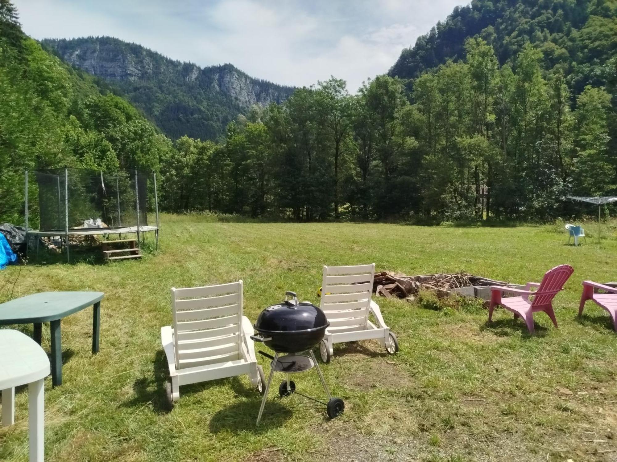 Chalet 8 Personnes + Grand Terrain Et Riviere Entremont 外观 照片