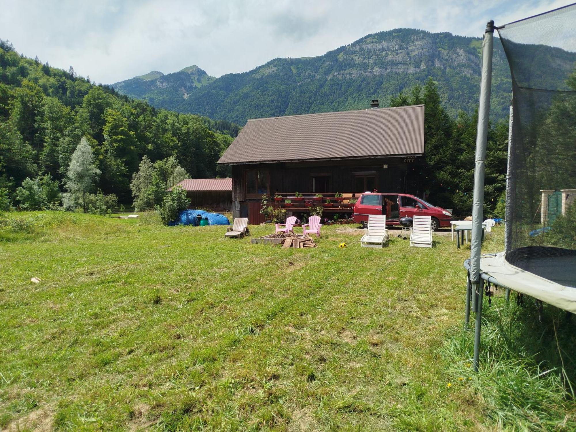 Chalet 8 Personnes + Grand Terrain Et Riviere Entremont 外观 照片